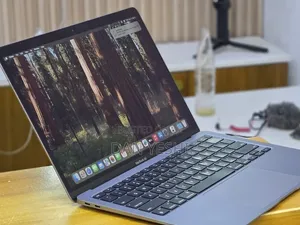 New Laptop Apple MacBook Air 2020 M1 16GB Apple M1 SSD 256GB