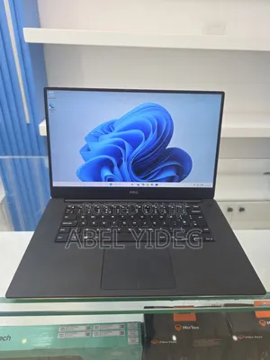 New Laptop Dell Precision 5540 16GB Intel Xeon SSD 512GB