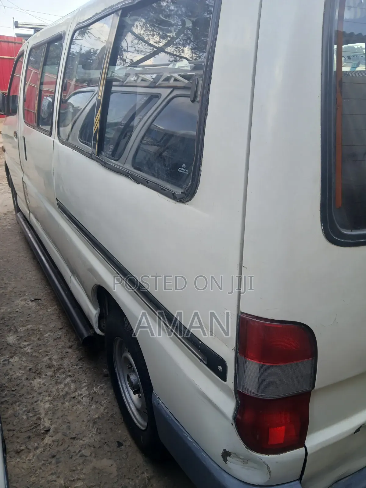 Toyota HiAce 1999 White