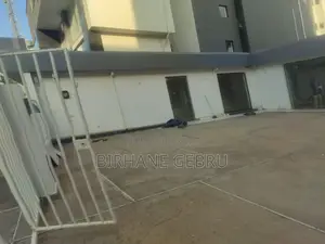 Vila House Rent for Resturant Cafe Show Room Car Washing and Other