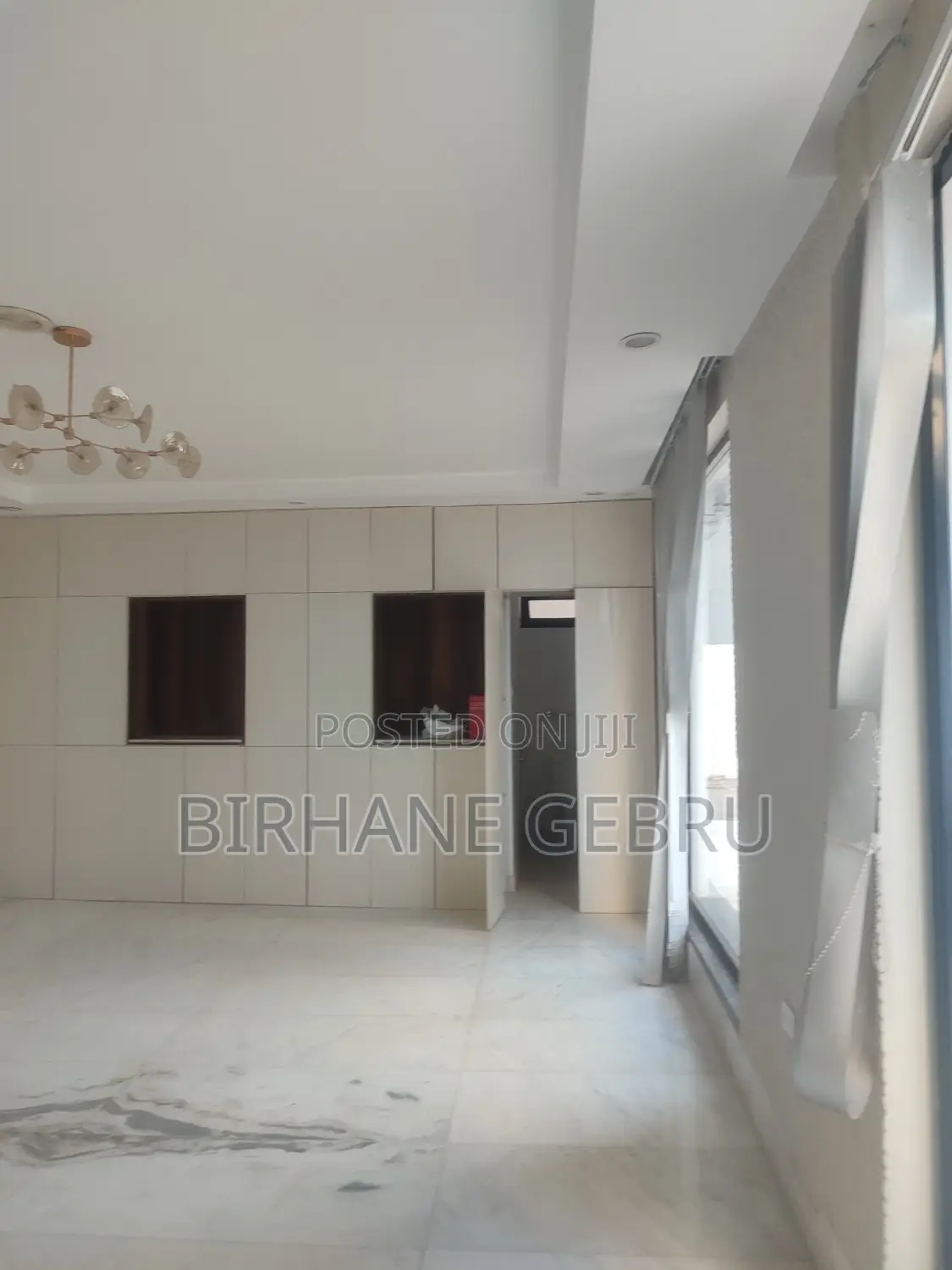Vila House Rent for Resturant Cafe Show Room Car Washing and Other