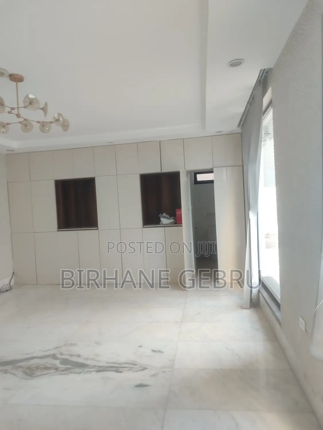 Vila House Rent for Resturant Cafe Show Room Car Washing and Other