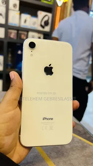 Apple iPhone XR 128 GB White