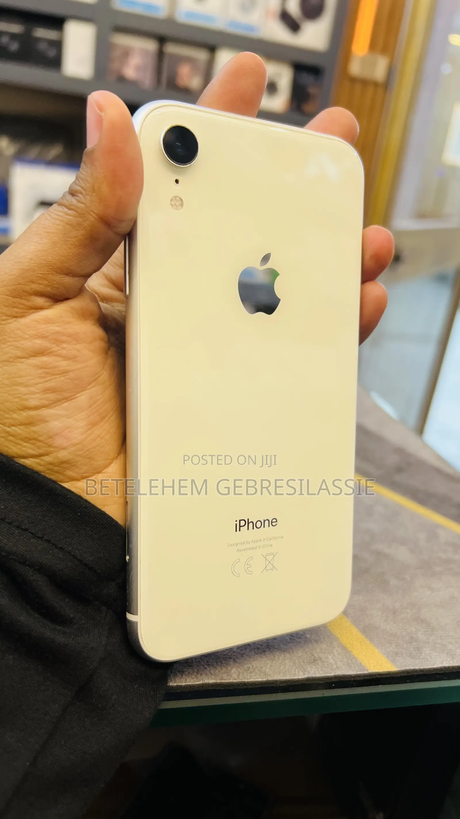 Apple iPhone XR 128 GB White