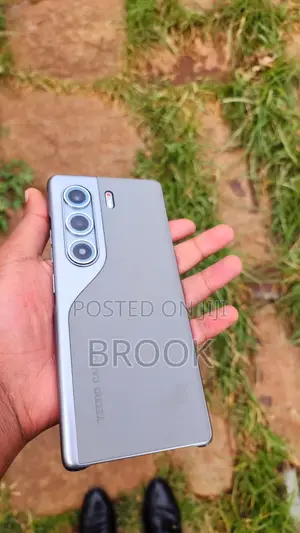 Tecno Camon 40 Pro 4G 256 GB Gray