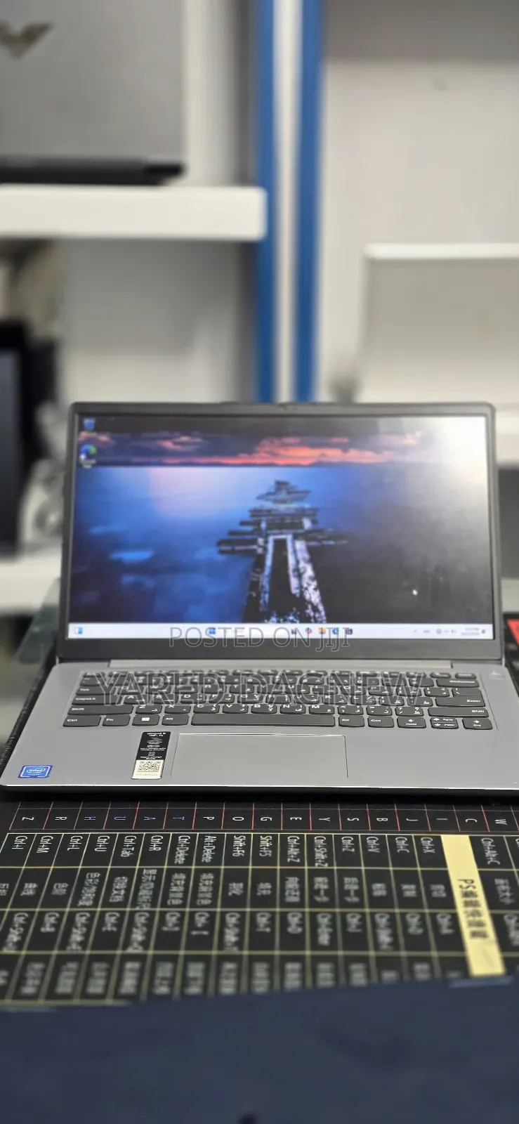 New Laptop Lenovo Ideapad 3 4GB Intel SSD 128GB