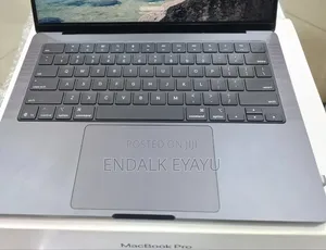 New Laptop Apple MacBook 16GB Apple M1 Pro SSD 512GB