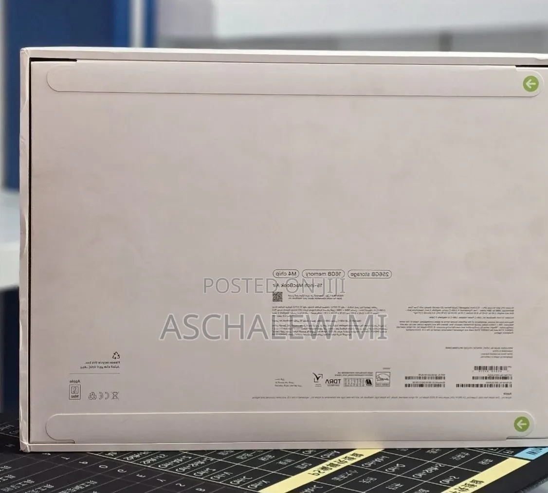 New Laptop Apple MacBook Air 2025 M4 16GB Apple M4 SSD 256GB