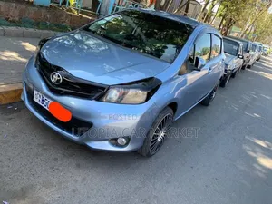 Toyota Yaris 2012