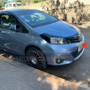 Toyota Yaris 2012