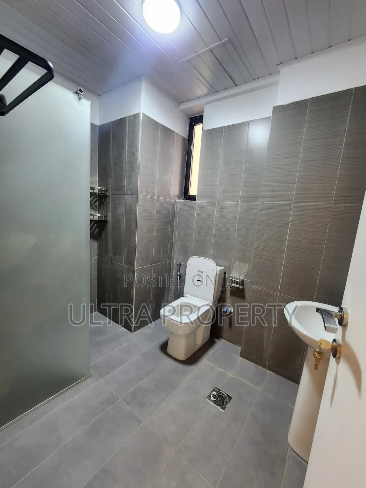 Furnished 2bdrm Apartment in Bole for rent