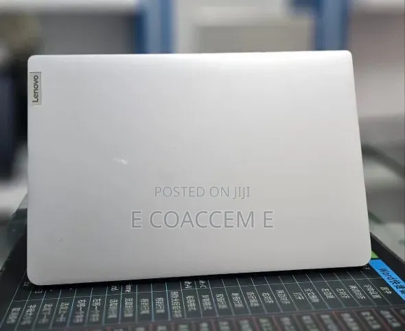 New Laptop Lenovo 4GB Intel SSD 128GB