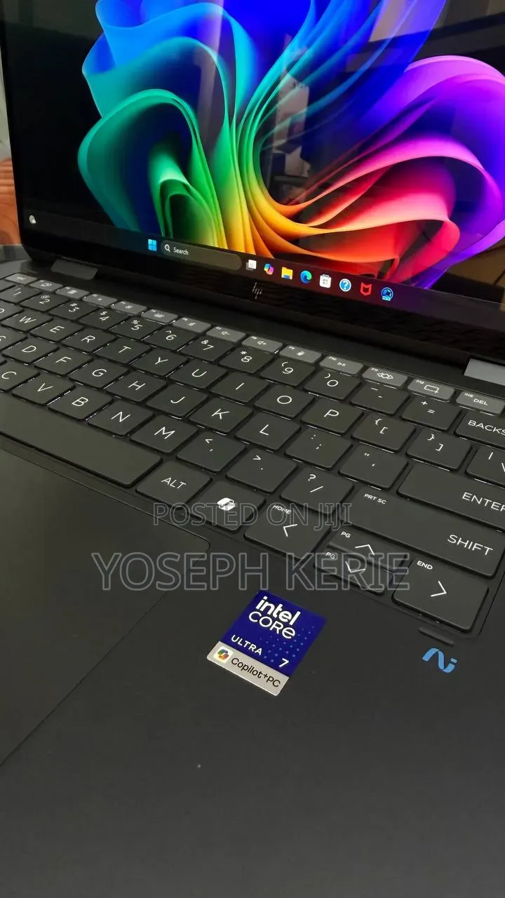 New Laptop HP OmniBook Ultra Flip 14" 16GB Intel Core Ultra 7 SSD 512GB