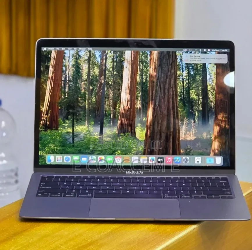 New Laptop Apple MacBook 16GB Apple M1 SSD 256GB