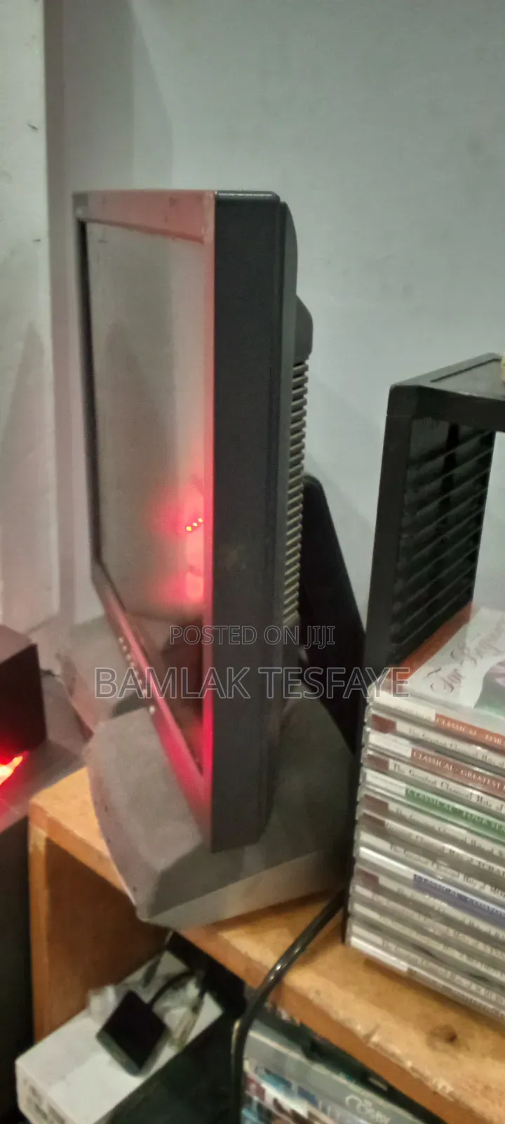 Dell Monitor 17 inches Slightly Used