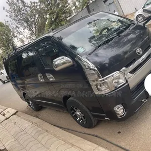 Toyota HiAce 2007 Black