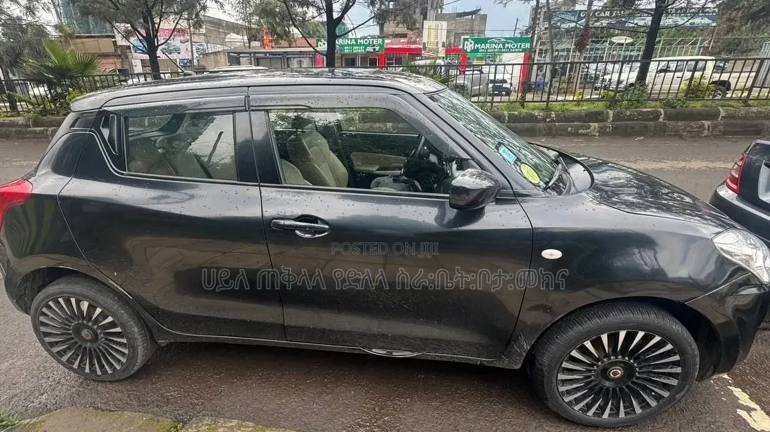 Suzuki Swift 2022 Matt Black