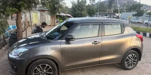 Suzuki Swift 2022 Gray