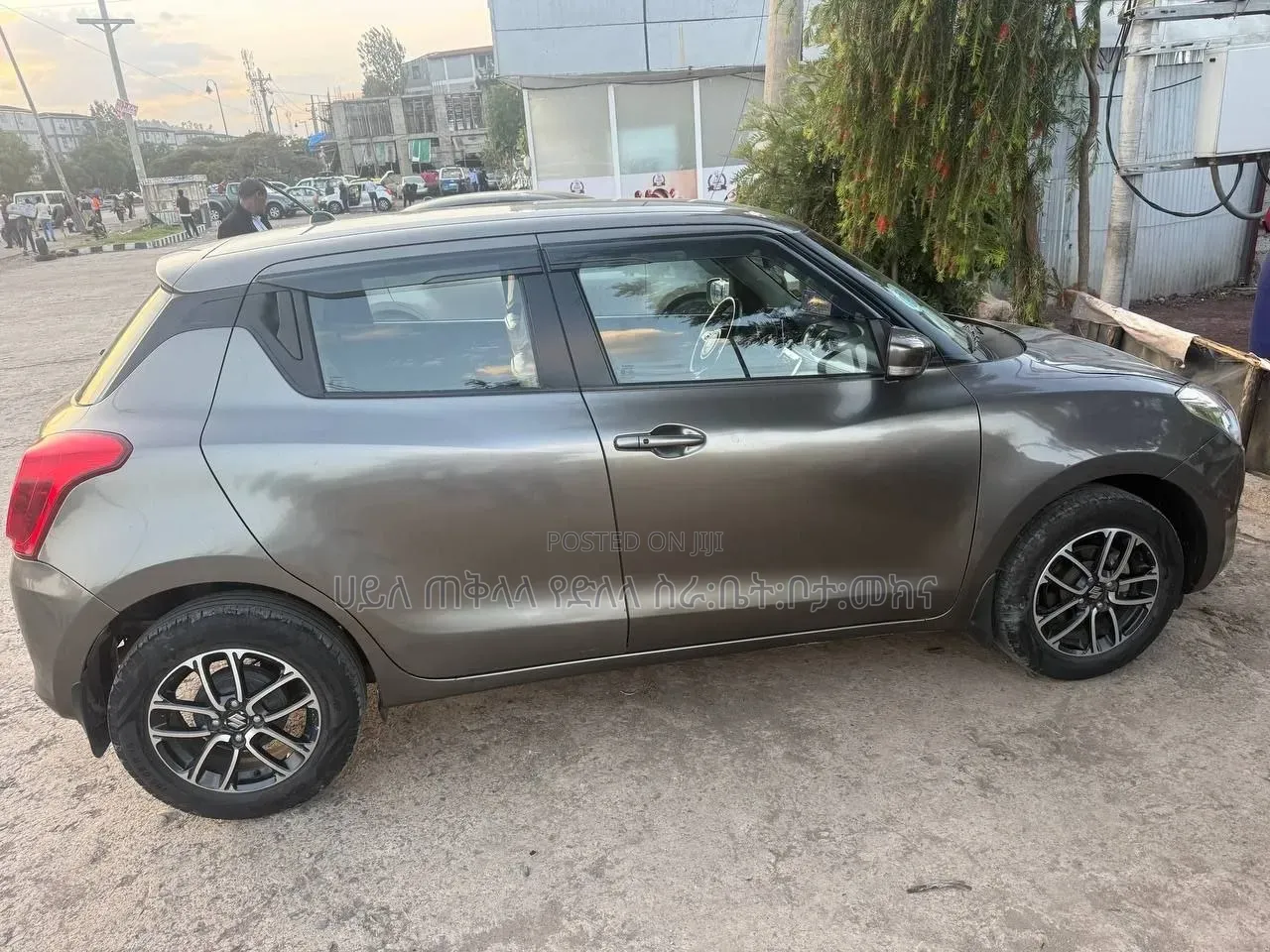 Suzuki Swift 2022 Gray