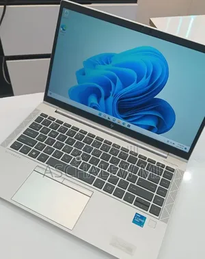New Laptop HP EliteBook 840 G8 16GB Intel Core i5 SSD 512GB