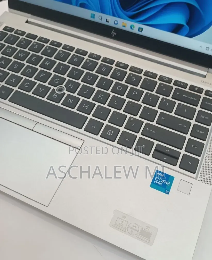 New Laptop HP EliteBook 840 G8 16GB Intel Core i5 SSD 512GB