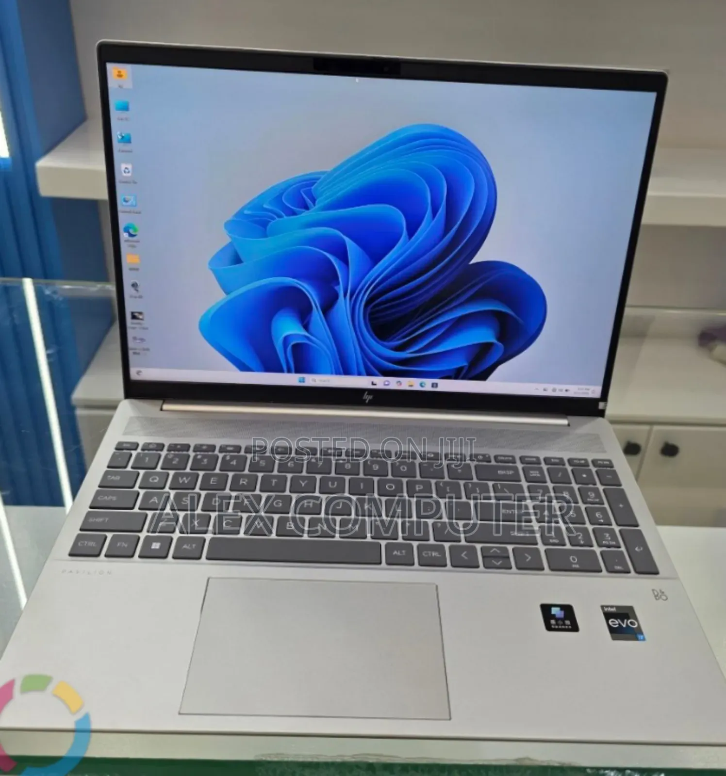 New Laptop HP 16GB Intel Core i7 SSD 1T