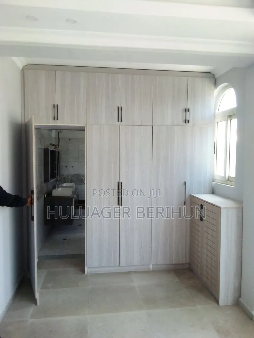 Furnished 5bdrm House in Akaky Kaliti for sale