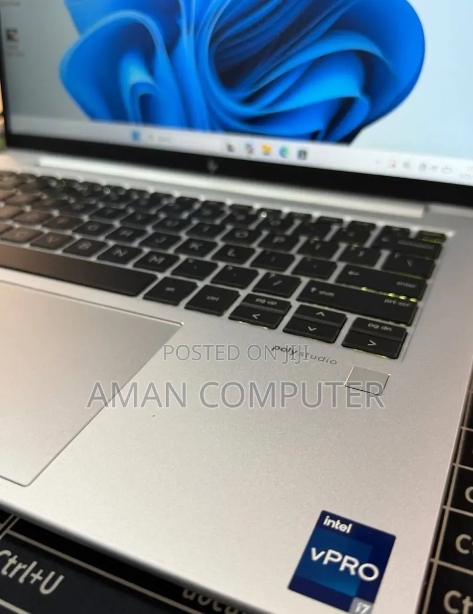 New Laptop HP EliteBook 840 G10 16GB Intel Core i7 SSD 512GB