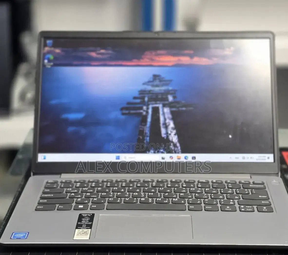 New Laptop Lenovo Ideapad 3 4GB Intel Celeron SSD 128GB