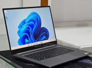 New Laptop HP ZBook 14 32GB Intel Core i7 SSD 512GB
