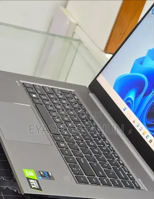 New Laptop HP ZBook 14 32GB Intel Core i7 SSD 512GB