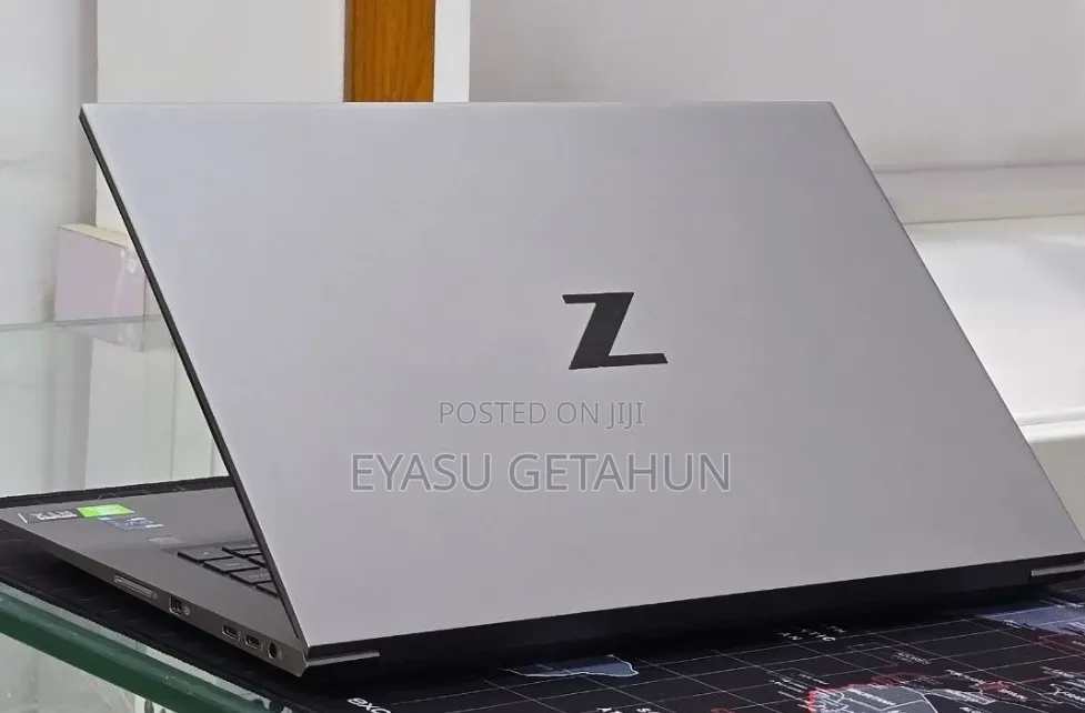 New Laptop HP ZBook 14 32GB Intel Core i7 SSD 512GB