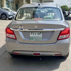 Suzuki Dzire 2022 Silver