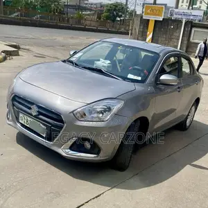 Suzuki Dzire 2022 Silver