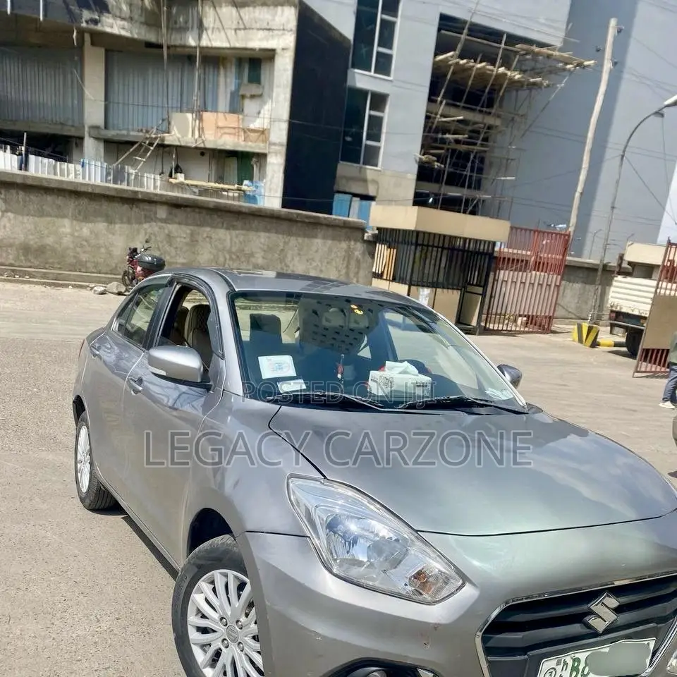 Suzuki Dzire 2022 Silver