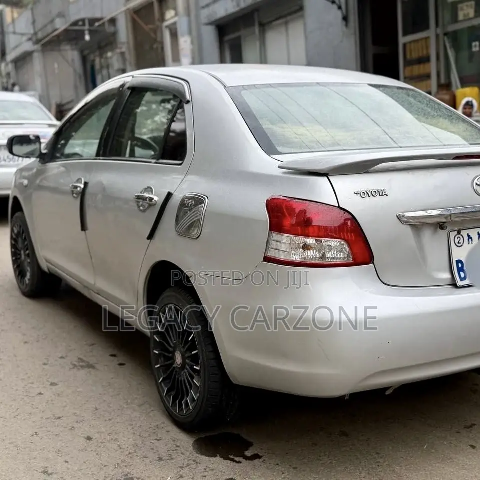 Toyota Yaris 2007 Silver