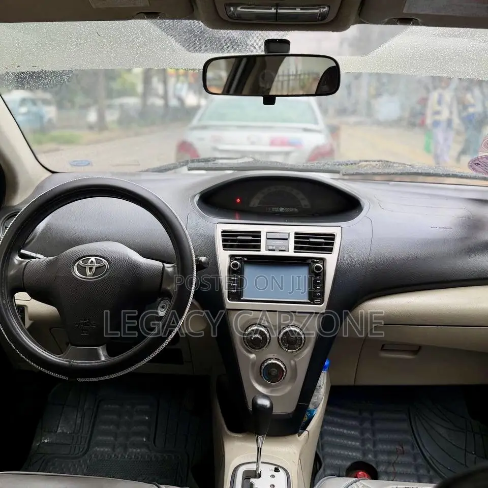 Toyota Yaris 2007 Silver