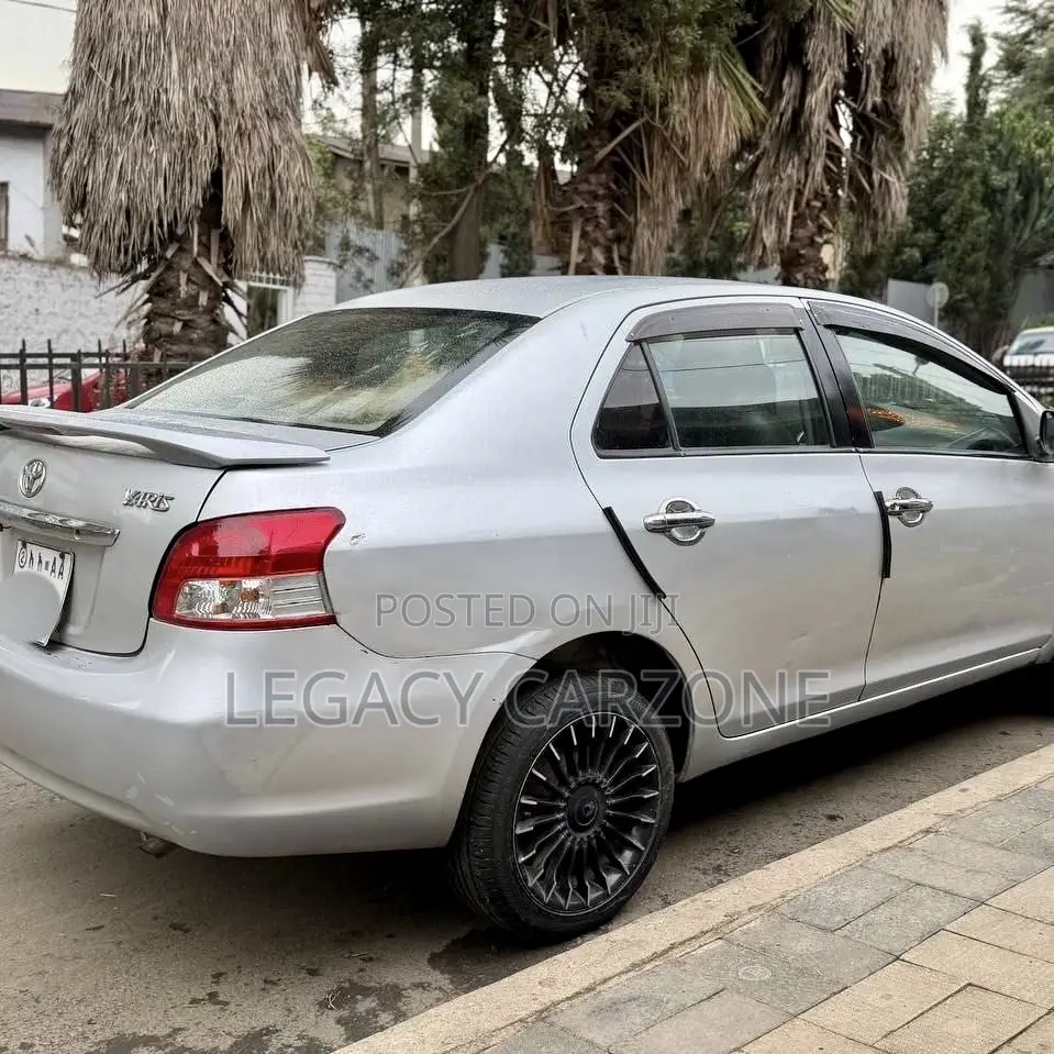 Toyota Yaris 2007 Silver