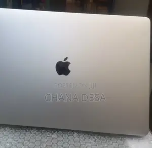 New Laptop Apple MacBook Pro 2018 16GB Intel Core i7 SSD 256GB