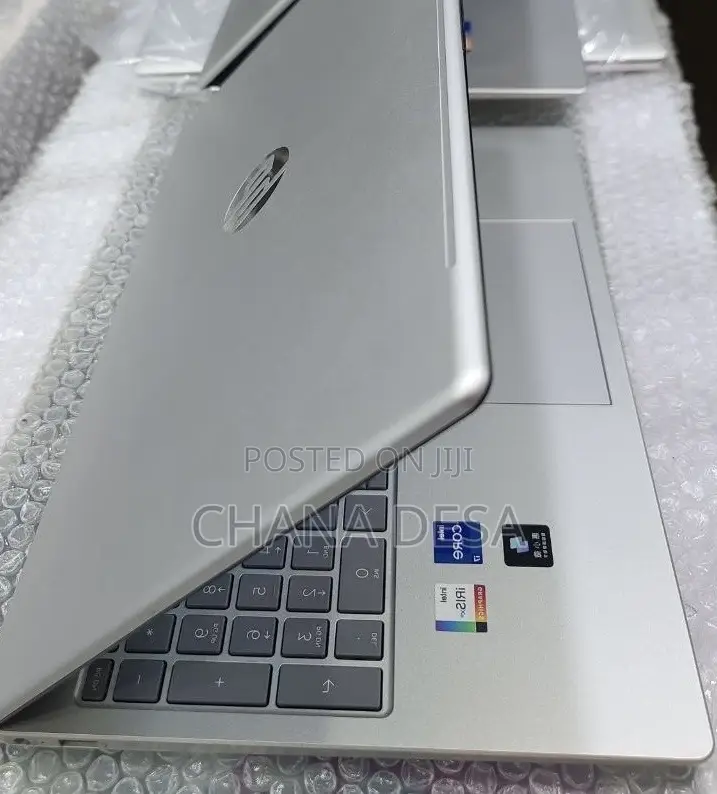 New Laptop HP EliteBook 830 G9 16GB Intel Core i5 SSD 512GB