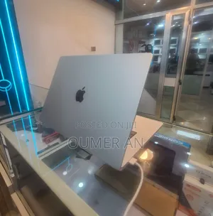 New Laptop Apple MacBook Pro 2021 M1 Max 32GB SSD 1T