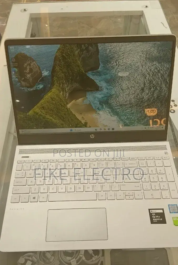 New Laptop HP Pavilion 15 16GB Intel Core i7 SSD 512GB