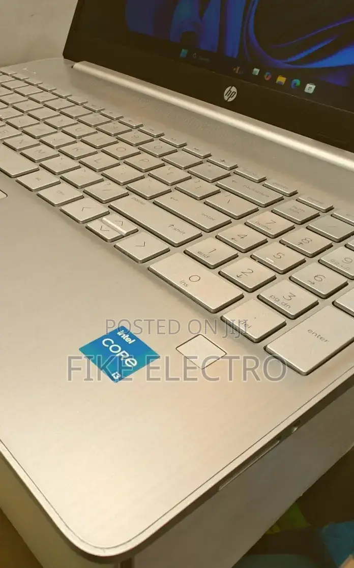 New Laptop HP Stream Notebook 8GB Intel Core i3 SSD 512GB