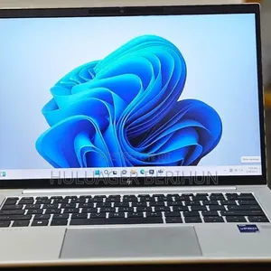New Laptop HP EliteBook 840 G10 16GB Intel Core i7 SSD 1T