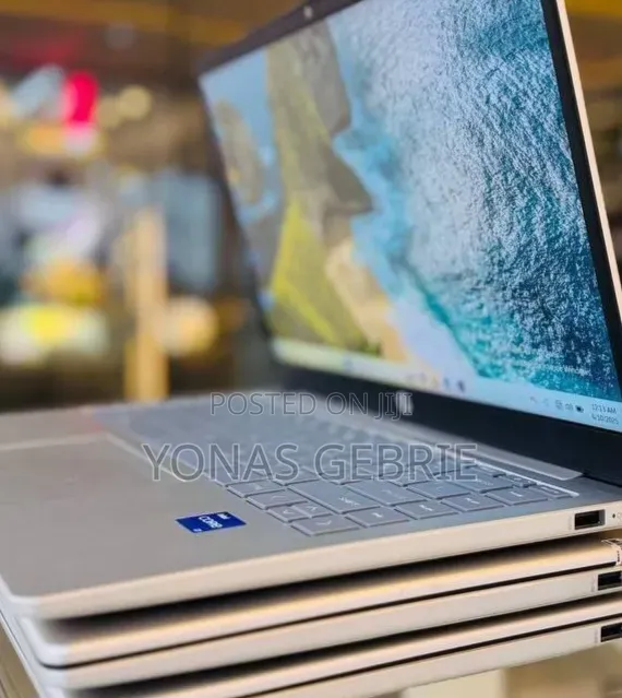 New Laptop HP Stream Notebook 16GB Intel Core i7 SSD 1T
