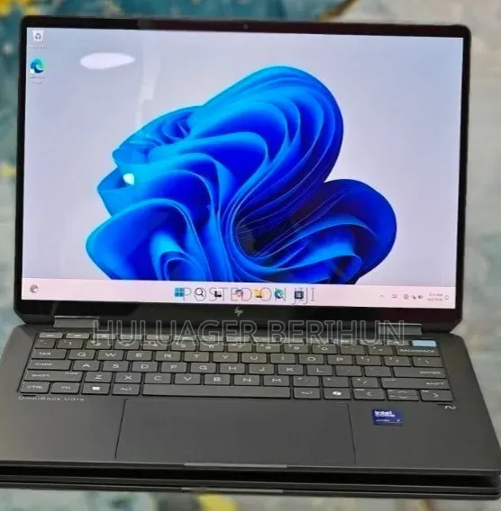 New Laptop HP OmniBook X Flip 14" 16GB Intel Core i7 SSD 1T