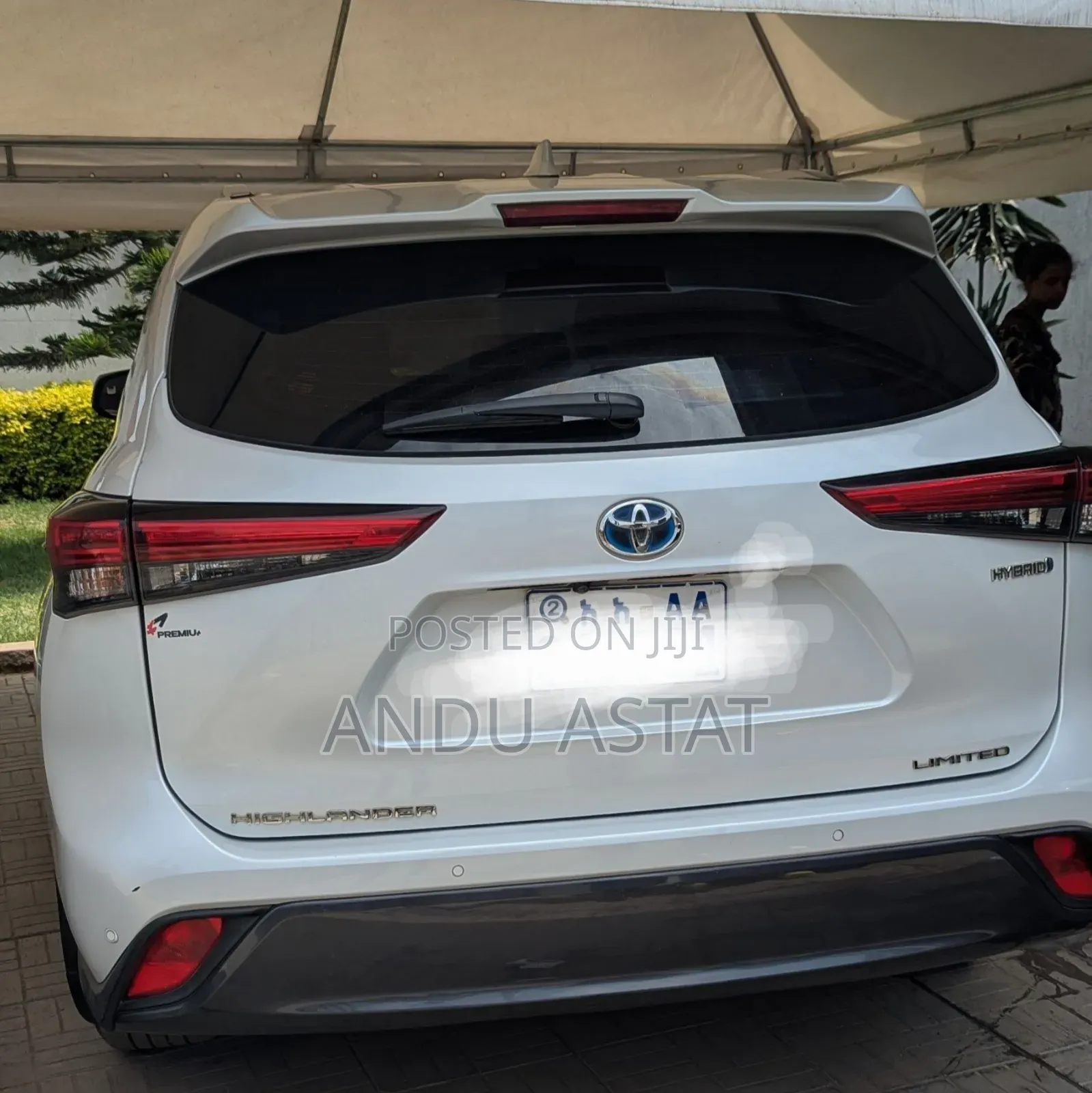 Toyota Highlander Hybrid Limited 2024 Silver