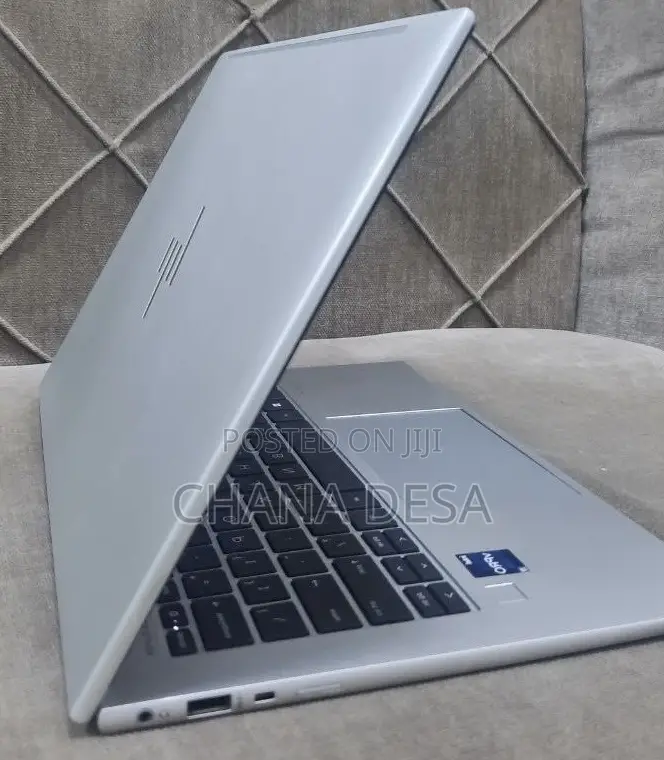 New Laptop HP EliteBook 840 G9 16GB Intel Core i7 SSD 512GB