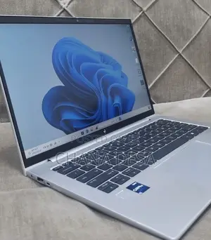 New Laptop HP EliteBook 840 G9 16GB Intel Core i7 SSD 512GB