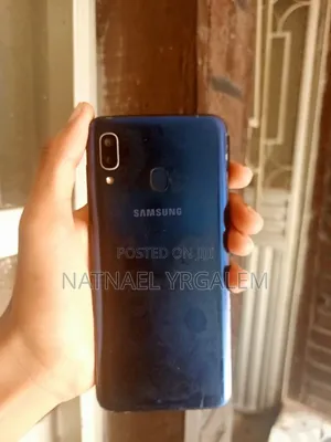 Samsung Galaxy A20 32 GB Blue